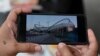 Mondial: les gardiens de prison ougandais privés de téléphone 