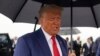 El expresidente Donald Trump habla antes de abordar su avión en el Aeropuerto Nacional Ronald Reagan de Washington, el jueves 3 de agosto de 2023 en Arlington, Virginia. (Foto AP/Alex Brandon)