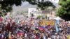 Vista general de la concentración de la oposición política venezolana para promover la candidatura de Edmundo González Urrutia en La Victoria, Aragua, el sábado 18 de mayo de 2024.