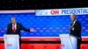 El presidente de EEUU, Joe Biden, (der) y el expresidente Donald Trump, (izq) participan en el primer debate presidencial de 2024 en los estudios de la cadena CNN en Atlanta, Georgia, el 27 de junio de 2024.
