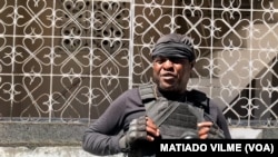 Jimmy Cherizier, líder de la pandilla G9 ‘Family and Allies’, una de las bandas delincuenciales que azotan a Haití. [Foto: Matiado Vilme, VOA Creole]