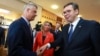 Dijalog u Briselu se odvijao nekoliko godina, uz posredstvo visoke predstavnice za spoljnu politiku i bezbezdnost EU Federike Mogerini, sa kojom su na slici i predsednik Srbije Aleksandar Vučić i predsednik Kosova Hašim Tači (Foto: video grab)