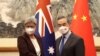 澳大利亚外长黄英贤2022年12月21日在北京会见时任中国外长王毅。（路透社转发）