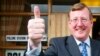Peraih Nobel Perdamaian David Trimble Meninggal pada Usia 77