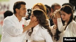 El tuit de Paulina Peña desató una airada respuesta por la red de, entre otros, el filósofo Héctor Zagal que le escribió una carta abierta.