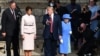2018年7月13日美国总统特朗普（中）和英国女王伊丽莎白二世（右）会面