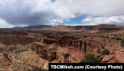 Capitol Reef National Park in Utah's south-central desert is a hidden treasure of cliffs, canyons, domes and bridges.