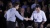 Romney se mueve al centro y a la elección nacional