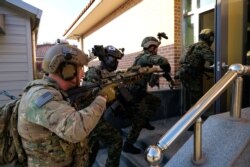 Tentara AS dan Korea Selatan dalam sebuah latihan militer besama di Korsel (foto: dok).