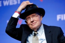 FILE - Seneta Harry Reid