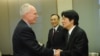 台湾行政院长赖清德接见美国在台协会执行理事罗瑞智(John Norris)(照片由台湾行政院提供)