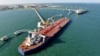 Китай закрывает ключевые порты для нефтяных танкеров из-за санкций со стороны США