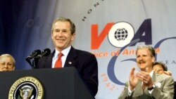 Predsjednik Bush govori na proslavi 60 godina rada Glasa Amerike u Washingtonu, 25. februara 2002.