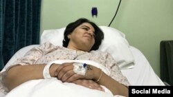 مریم ممبینی، همسر کاووس سیدامامی، هفته گذشته در بیمارستان بستری شد.