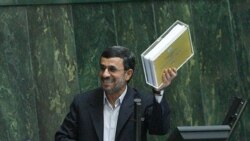 گام های نهایی طرح سوال از احمدی نژاد؛ زمزمه طرح عدم کفایت