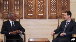 Cựu Tổng thư ký Liên hiệp quốc Kofi Annan họp với Tổng thống Syria Bashar al-Assad tại Damascus, ngày 10 tháng 3, 2012.