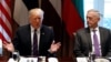 Arhiva - Predsednik SAD Donald Tramp, pored sekretara za odbranu Džejmsa Matisa, govori tokom sastanka u Beloj kući u Vašingtonu, 3. aprila 2018.