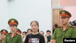 Blogger Mẹ Nấm - Nguyễn Ngọc Như Quỳnh bị xử án 10 năm tù vì các bài viết và phát biểu trên mạng xã hội.