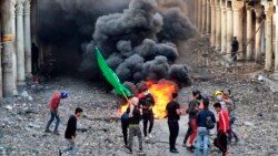 Los manifestantes acusan a las autoridades iraquíes de volverse contra su propio pueblo para defender a Irán.