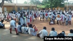 Alunos, podem ficar sem aulas outra vez