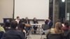 미국을 방문한 탈북 여성들이 지난 달 30일 미국 워싱턴에 위치한 조지타운 대학교에서 열린 강의 중 질문을 받고 있다. 