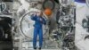 Primera mujer nativa americana en el espacio asombrada por la Madre Tierra