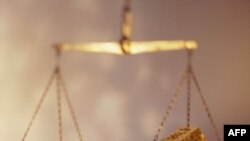 Giá vàng tăng do Euro giảm