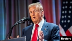 Vakamirira kugadzwa semutungamiri wenyika, VaDonald Trump.