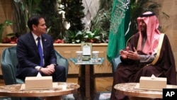 دیدار محمد بن سلمان ولیعهد عربستان (راست)، و مارکو روبیو وزیر امور خارجه آمریکا در ریاض - ۲۹ بهمن ۱۴۰۳ 