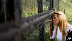 La esposa de Leopoldo López, Lilian Tintori, pidió a los países latinoamericanos no ignorar la crisis en Venezuela.