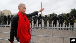 Jedna od liderki opozicije u Belorusiji Marija Kolesnikova na protestu u Minsku