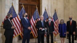Kreu i maxhorancës në Senat, Mitch McConnell, duke folur për gazetarët