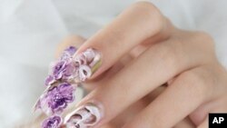 Vietnamese-American Nail Industry Hangs in the Balance