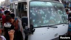 運載醫護人員汽車受襲