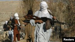 فرماندهان نظامی امریکایی گفته اند اکنون سربازان با حالت تعرضی، مواضع طالبان را هدف می‌گیرند