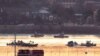 Hơn 60 người thiệt mạng khi máy bay chở khách đâm trực thăng, rơi xuống sông ở thủ đô Washington | VOA 