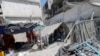 Palestinos desplazados se refugian en una escuela administrada por la ONU que resultó dañada en un ataque israelí en Khan Younis, en el sur de la Franja de Gaza, el 4 de julio de 2024.