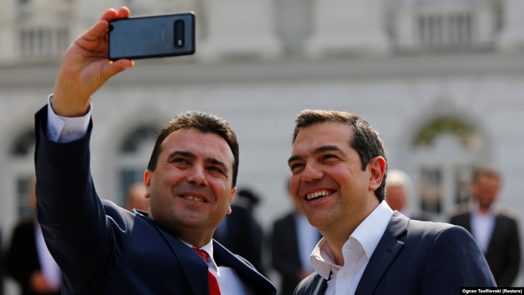 Zoran Zaev i Aleksis Cipras u Skoplju, foto REUTERS/Ognen Teofilovski
