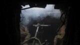 Бойцы ВСУ ведут огонь из миномета. Торецк, Донецкая область (архивное фото) 