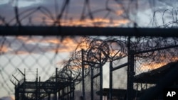 Pritvorni centar u Zalivu Gvantanamo, na Kubi